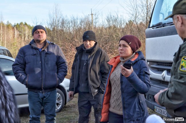 Війна за десятки гектарів лісу: на Волині рубають дерева, які усі сторони конфлікту вважають «своїми»