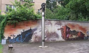 Місто як бренд: для чого Вільнюсу пам’ятник Френку Заппі?