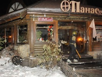 Тітушки розгромили два київські ресторани