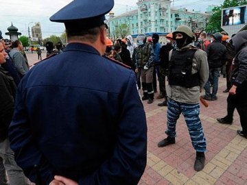 У Луганську штурмують міліцію