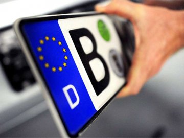 Розмитнення авто на єврономерах: яким буде акцизний податок