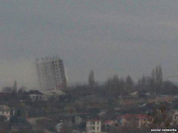 Як у Севастополі тричі підривали 16-поверхівку. ВІДЕО