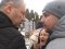 На Сумщині міський голова та начальник РВА побилися через вазони для квітів на Алеї Слави