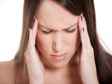 Як позбутися головного болю: ліки чи народні засоби?*