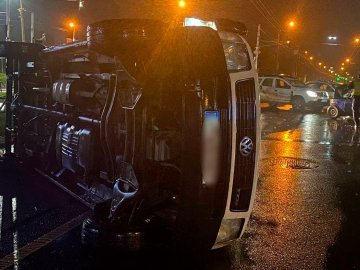 З'явилося відео жахливої нічної аварії у Луцьку. ВІДЕО