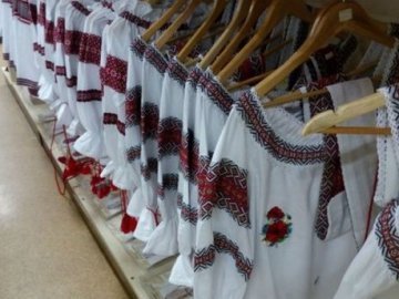 Терористи активно продають українські вишиванки. ФОТОФАКТ
