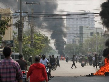 «Новий рівень жорстокості». Світ розгніваний масовими вбивствами у М’янмі