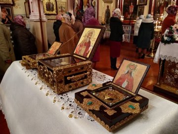 У селі на Волині помолилися перед мощами трьох святих. ФОТО