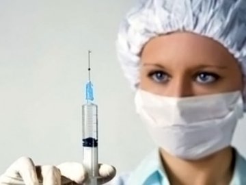 У Нововолинську батьки вимагають зупинити вакцинацію від поліомієліту