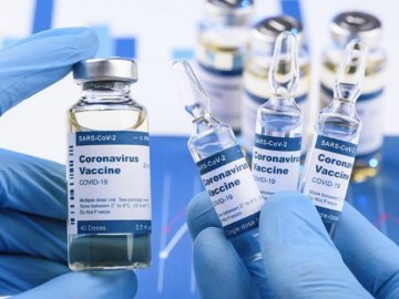 В Україну прибула перша партія вакцини від коронавірусу