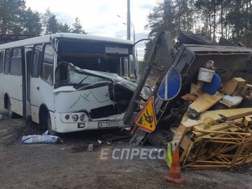 Жахлива аварія під Києвом: постраждало 5 людей