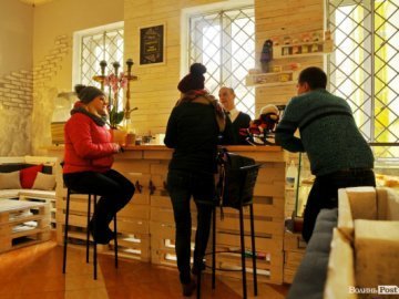 У Луцьку працює нове кафе «Ідем Зайдем»*