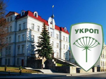Експерт розповів, чому команда «УКРОПу» в Луцькраді нелегітимна