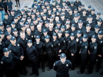 Скільки будуть платити новим поліцейським Києва