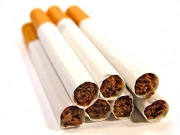 Волинські митники «накрили» 30 тисяч пачок контрабандних цигарок