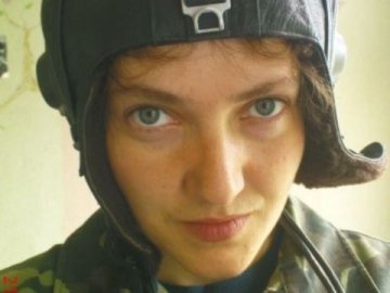 Російський митець відрізав собі вухо у підтримку Савченко. ФОТО