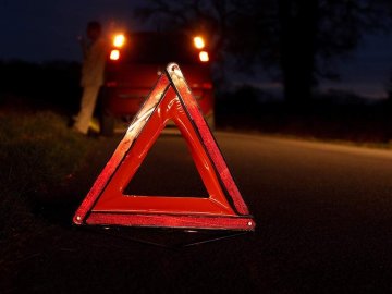 Нічна аварія на Волині: Audi збило пішохода