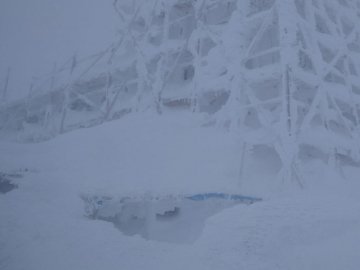 Хуртовини і 10 градусів морозу: у Карпатах вирує справжня зима