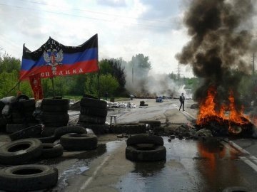 У Донецьку та Попасній відновили обстріли, 14 мешканців поранено