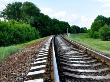 На Ковельщині двоє безробітних розібрали залізничну колію