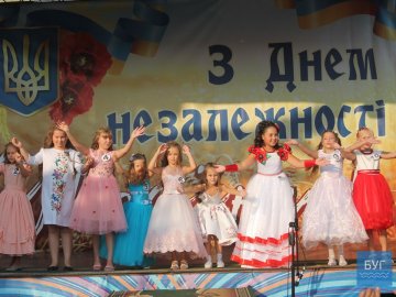 У Нововолинську вибрали найкращу юну красуню міста. ФОТО