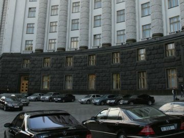 Куди українськи міністри віддадуть свою зарплату
