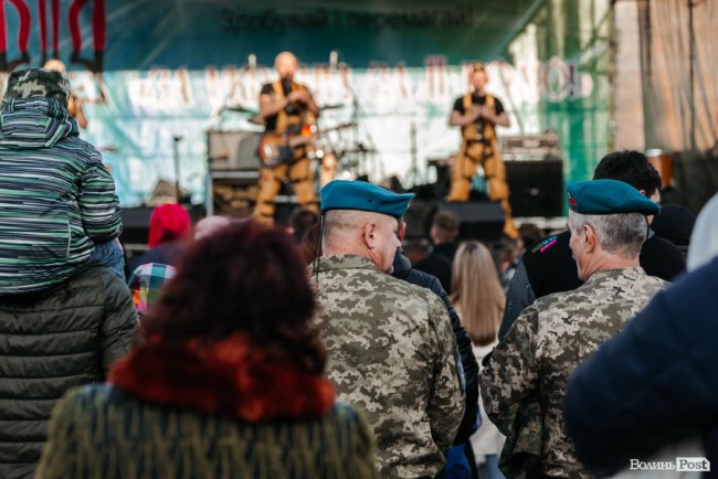 Патріотичні гутірки та концерт «От VINTA»: День захисника та захисниць у Луцьку. ФОТОРЕПОРТАЖ