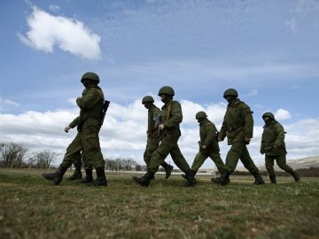 У Криму вже понад 20 тисяч військових