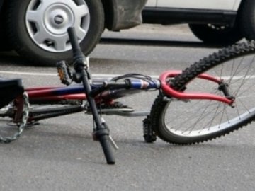 У Ковелі автомобіль Ford збив велосипедистку 