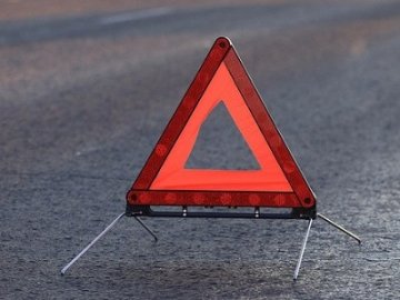 Аварія в Луцьку: вантажівка зіткнулася з позашляховиком