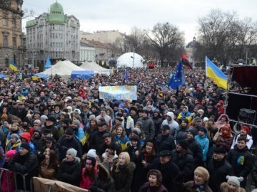У Львові згорнули Євромайдан: всі поїхали на Київ
