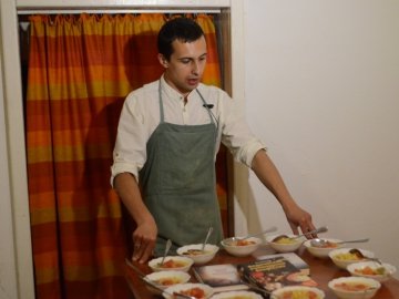 У Луцьку Любко Дереш готував ведичну їжу.ФОТО