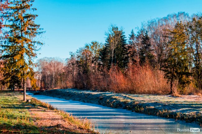 Луцьк в останній осінній день. ФОТОРЕПОРТАЖ