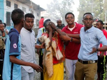 У Сомалі – подвійний теракт, десятки людей загинули