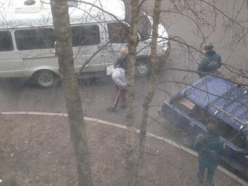 У Санкт-Петербурзі в будинку знешкодили бомбу