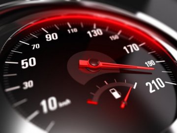  В Україні хочуть змінити ліміт на перевищення швидкості