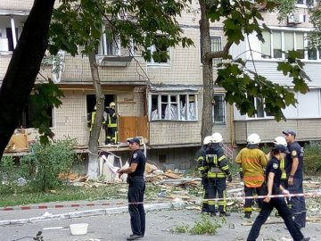У Києві – вибух у багатоповерхівці
