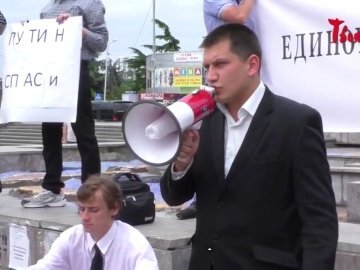 Кримчани виходять на мітинги і скаржаться Путіну на злочинні дії місцевої влади. ВІДЕО