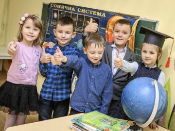 Заклад, де виховують лідерів: як у Луцьку працює унікальний дитячий центр розвитку «Світлинка»*