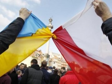 У Польщі хочуть запровадити кримінальну відповідальність за поширення інформації щодо геноциду на Волині