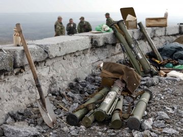 Українські військові та бойовики домовилися припинити вогонь