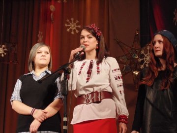 У Луцьку волонтери організували концерт. ФОТО