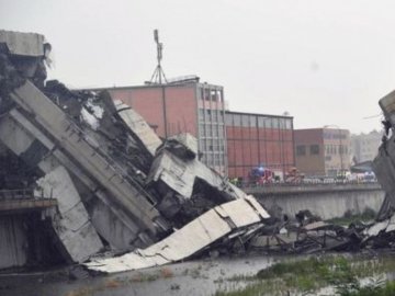 Обвал мосту в Італії: загинуло 35 людей. ВІДЕО