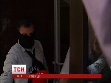 Люди в масках захопили Апеляційний суд міста Києва. ВІДЕО