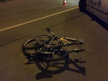 У Луцьку легковик збив велосипедиста. ФОТО