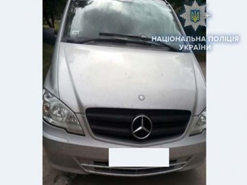Автомобіль, який викрали в Луцьку, знайшли на Рівненщині