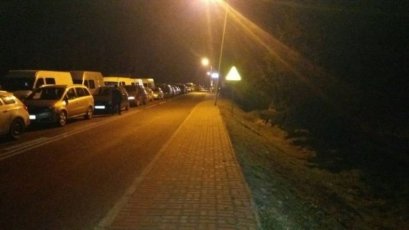 Прикордонники із автоматами, дорогу заблоковано: на «Устилузі» транспортний колапс через закони про «євробляхи»