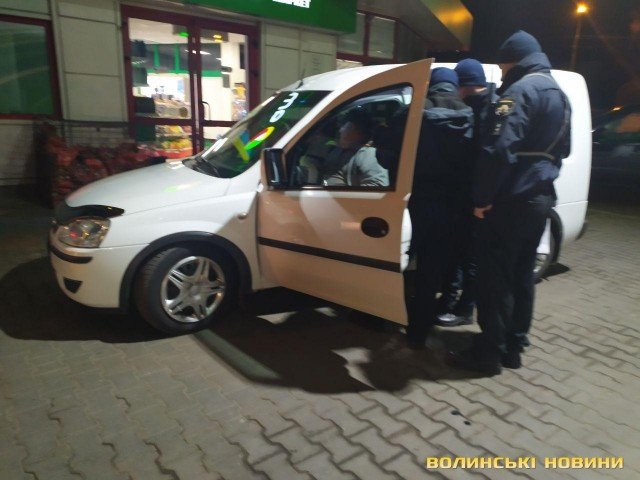 У Луцьку затримали п'яного водія, який вчинив аварію у Рованцях. ВІДЕО.  ФОТО