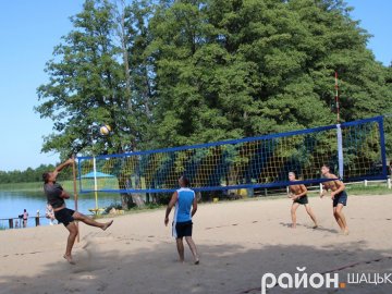 У Шацьку змагались за кубок громади з пляжного волейболу. ФОТО
