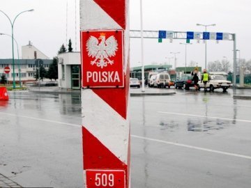 Через призупинення малого прикордонного руху між Польщею та Україною зменшився товарообіг